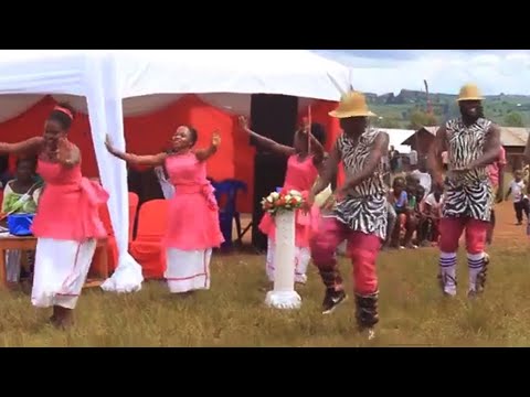 Ainunu Ainunu - Runyankole Kuhingira | Mukurikye Emihanda Abagyenyi Beitu