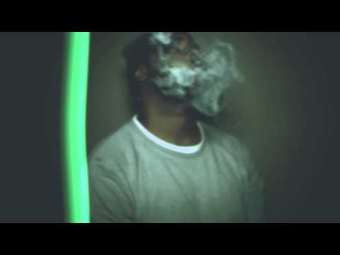 C WEEZY - THIS WORLD ( DIR. @LOOPLOWWFOZ @FOZVHS )