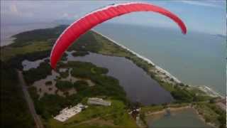 preview picture of video 'Paramotor - Punta Chame - 2012'