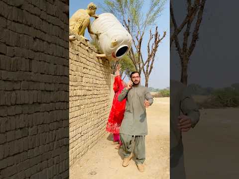 Satatue ne water tanki se Larki chupa le😊