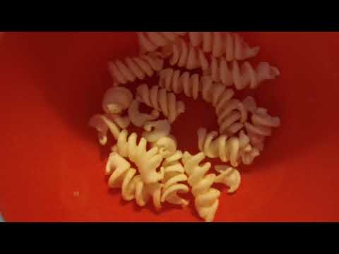 MongoTV_6236 - Kigger På Flyttekasser i Forstue Stået 7 År - Del 83 - SMIDER JULETRÆSFOD UD