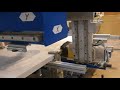 Riproduci video