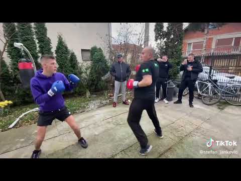 Tuča izmedju Janka i Ivana Bize video! Ivan Biza - Janko boks meč