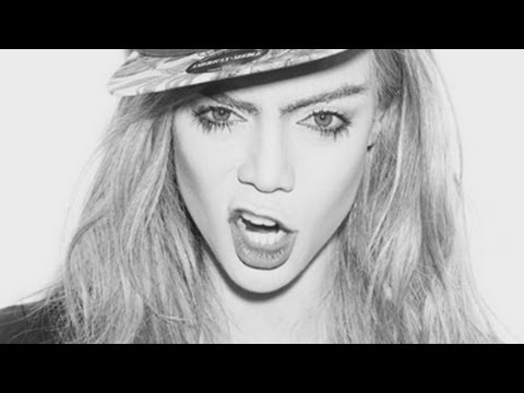 驚異的な写真： タイラ バンクスは、カーラ デレヴィンに変身します。 (AMAZING PHOTOS: Tyra Banks transforms herself into Cara Delevingne)