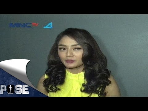 Siti Badriah Campakkan James Thomas - Pose (13/10)