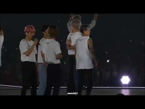 SM FAMILY INTERACTIONS AT SMTOWN IN TOKYO DAY 1 TVXQ SUPER JUNIOR FX EXO RED VELVET NCT