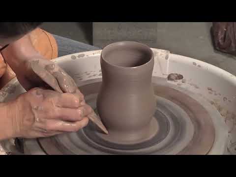 How to Throw a Curvy Cup and Finish it Without Trimming JEN ALLEN