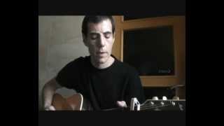 Boomerang, Manel Cover ironía