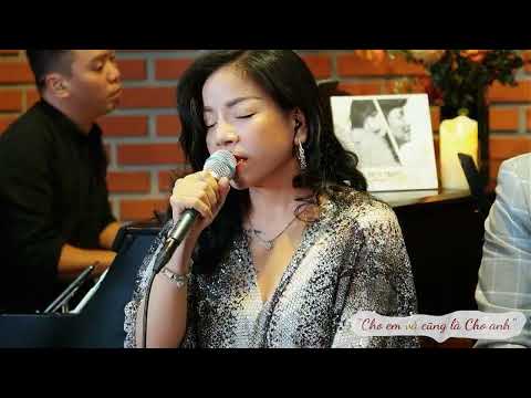 Thể hiện bởi Minh Chuyên