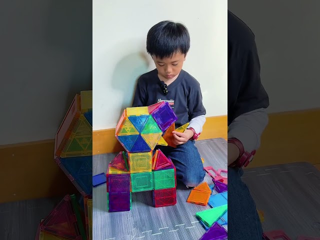 Vídeo relacionado con Subtail 54PCS Mini Bloques Construccion Magneticas Niños Juguetes Viaje para Niños Niñas 3 4 5 6 7+ Años Creativo Educativos Magnetic Tiles Juego Magnetico Regalo Juegos Cumpleaños Navidad Comodidad
