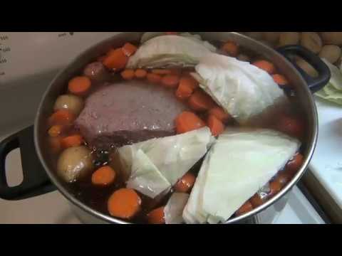 How to Cook Corned Beef and Cabbage (Authentic Irish...
