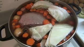 How to Cook Corned Beef and Cabbage (Authentic Irish American Method)