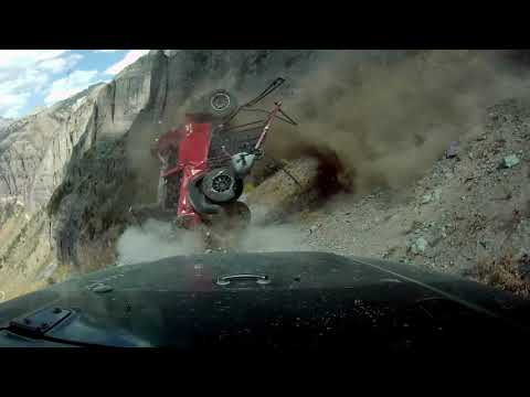 Así quedó un Jeep Wrangler después de caer de una montaña 
