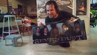 1 Method to Store a 4 page Poster in a Toploader