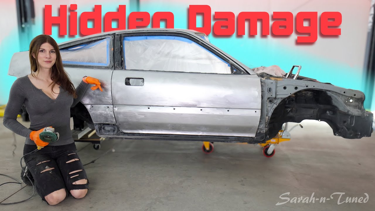 I Stripped it Down to Bare Steel & Found.. // '90 CRX Resto