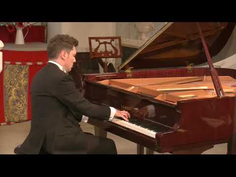 Konstantin Lapshin (piano) plays  Tchaikovsky-Pletnev: 'The Nutcracker Suite' (3 excerpts)
