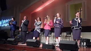 The Collingsworth Family sings You&#39;re About to Climb