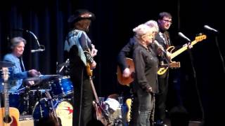 Connie Smith LIVE-Ain&#39;t Love a Good Thing-Berkeley 5-15-17