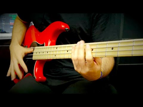 Miki's Groove - Slap Bass Solo (Miki Santamaria) With TABS!