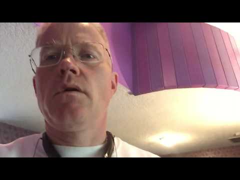 HOW TO REPAIR DAMAGED WALLPAPER PART 1