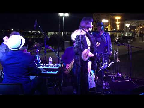 Lavay Smith & her Soultet