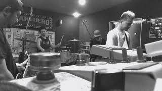Download lagu Superiots Koruptor LIVE Studio mp3