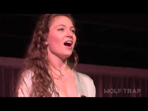 Madison Leonard sings “Dieu! Quel frisson…amour, ranime mon courage”