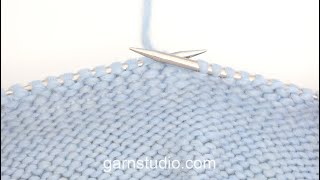 Video thumbnail for Wie man linke Maschen strickt - Kontinentale Strickweise