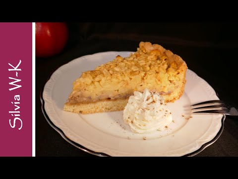 Apfelkuchen / Apfelkuchen mit Walnussfüllung