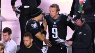 Mark Sanchez Recommends Nick Foles try the Chicken Tenders
