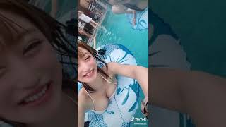 【TikTok】美人のこぼれ落ちそうな巨乳