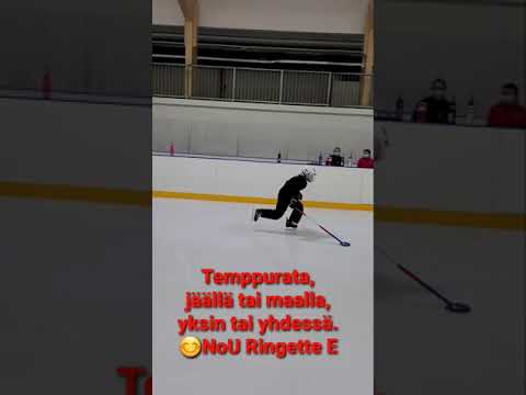 Temppurata energisen NoU Ringette E -joukkueen kanssa