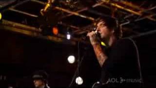 Simple Plan Your Love Is A Lie (AOL Sessions)
