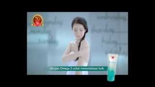 Download lagu Viva Cosmetics - Kulitmu juga lapar mp3
