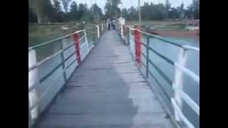 preview picture of video 'Bogra Shahriyakandi Wooden Bridge over Bangali River'