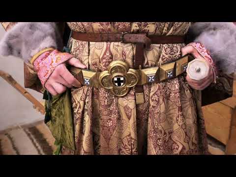 Bitwa pod Grunwaldem  - Bogaty ubiór rycerski w okresie Bitwy pod Grunwaldem.