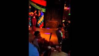 Bidi Bidi Bom Bom/Si Una Vez-Selena Impersonation