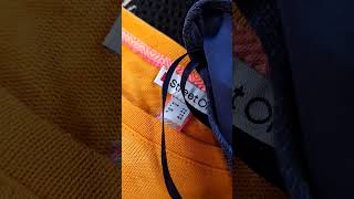 Balík 403/25 – Dámské lehké svetříky a teplejší trička | 1. jakost + cream | 22 ks | 4,8 Kg