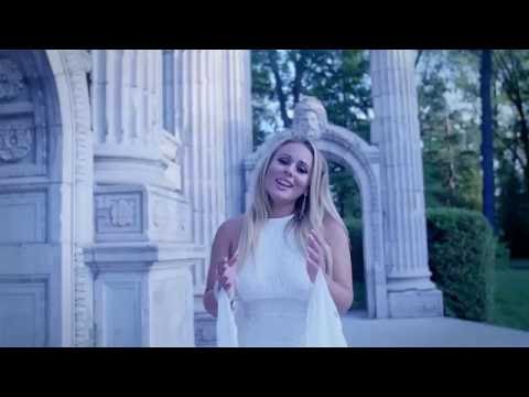 OLHOS NEGROS Official Video Sarah Pacheco 2016