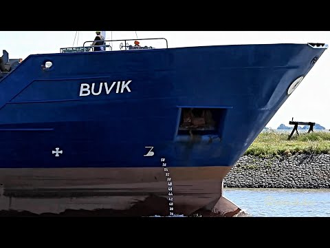 Auslauf KüMo BUVIK Emden coaster seabound ZDRK2 IMO 9006356 Frachter freighter
