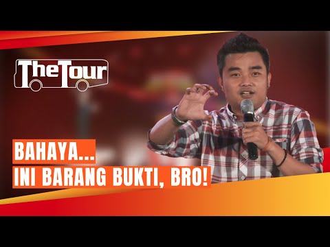Stand Up Comedy Reno: Saya Ini dari Kecil Sudah Berprestasi - THE TOUR