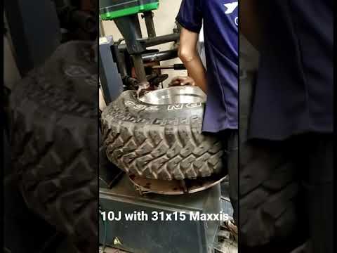 MG Gypsy 10J with MT 31x10.5x15 Maxxis Bighorn Big... #gypsydiaries #gypsyoffroad #alloywheels