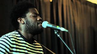 Michael Kiwanuka - "Tell Me A Tale" (Acoustic)