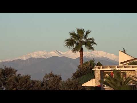 Nur 90 km von Empuriabrava (grösste Marina Europas) entfernt, ist ein Super-Skigebiet (Vallter 2000)