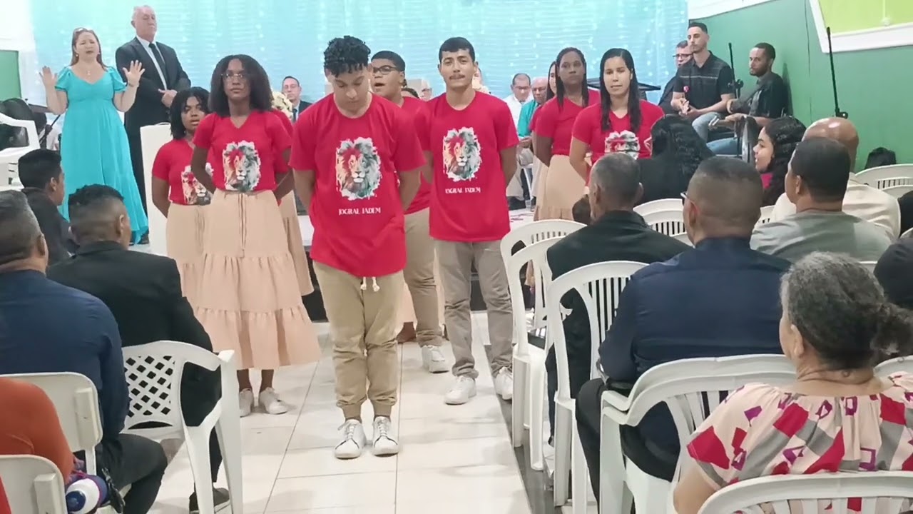Os 12 anos da igreja Cristo Reina (primeiro dia da festividade)