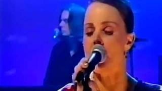 Belinda Carlisle - California (Live &#39;97)