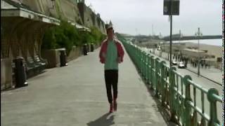 Video Second Minute Or Hour de Jack Peñate