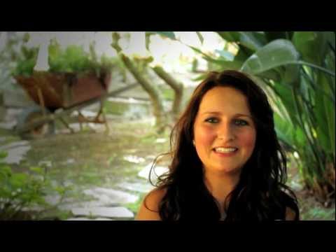 Benni Cinkle - Can You See Me Now - Behind The Scenes