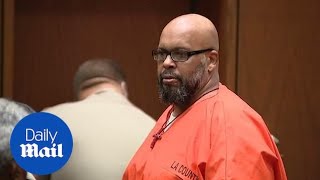 Suge Knight gives a &#39;death stare&#39; after 28 year prison sentence