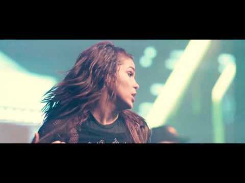 download lagu mp3 mp4 Tamo En Vivo Tour, download lagu Tamo En Vivo Tour gratis, unduh video klip Tamo En Vivo Tour
